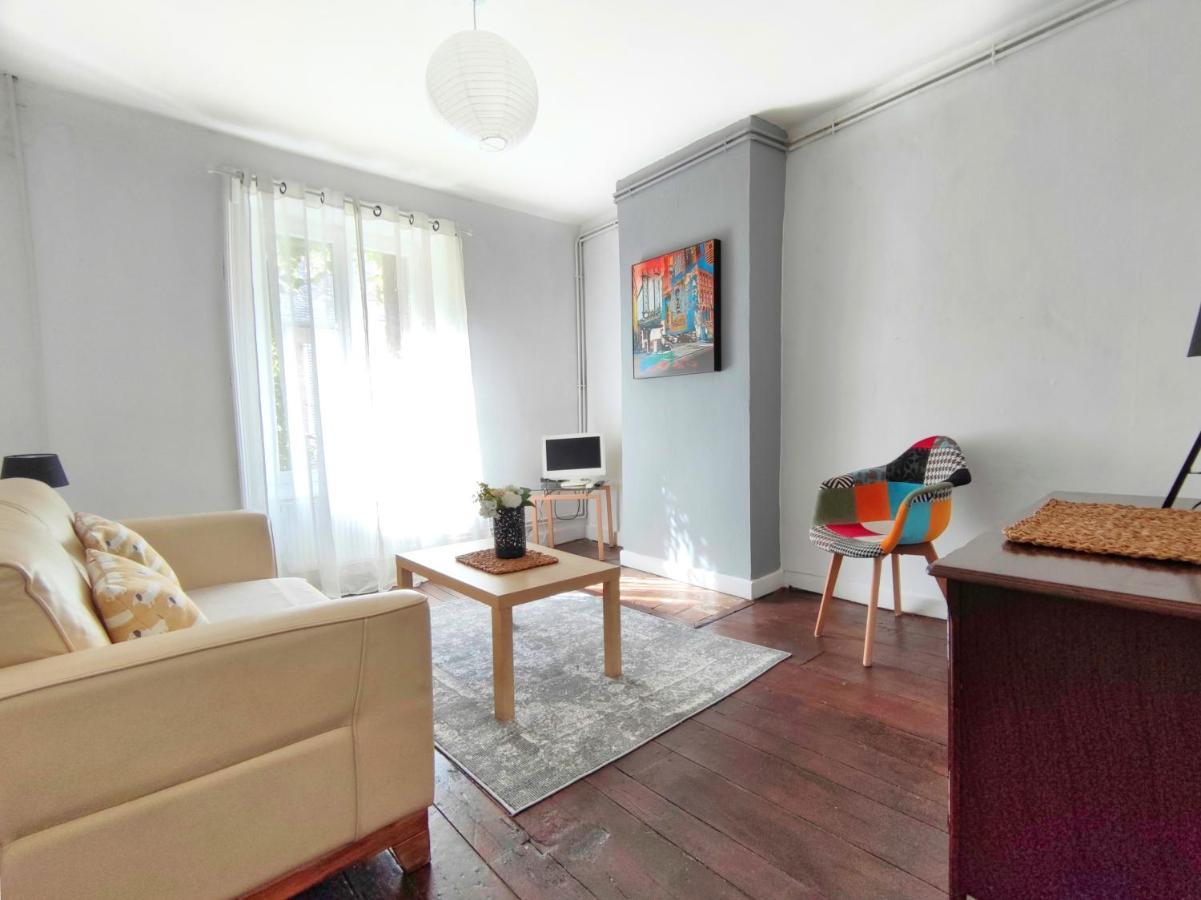 Number 22 - Le Dorat - Apartment 3 With Garden & Free Parking 외부 사진