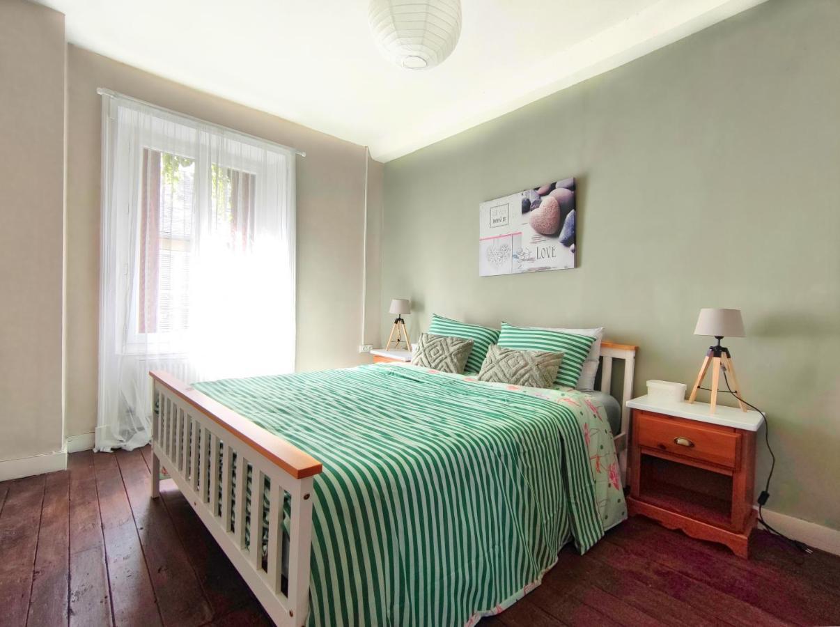 Number 22 - Le Dorat - Apartment 3 With Garden & Free Parking 외부 사진